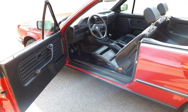 BMW 325i Cabrio E30 Zinnoberrood 140000 Km Zwart Leder