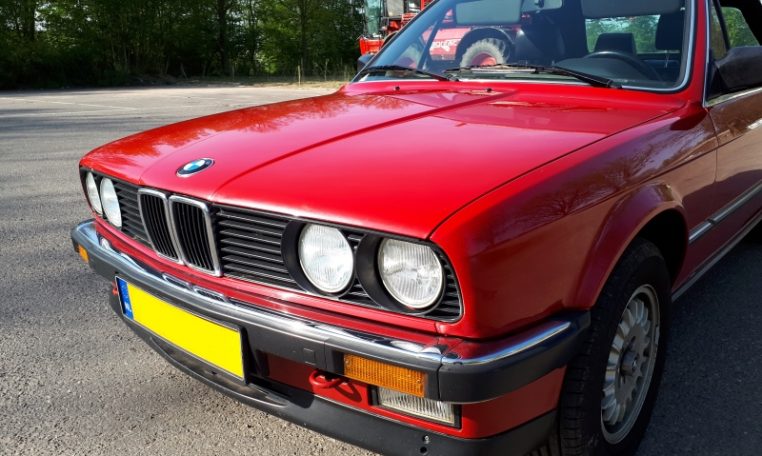 BMW 325i Cabrio E30 Zinnoberrood 140000 Km Zwart Leder