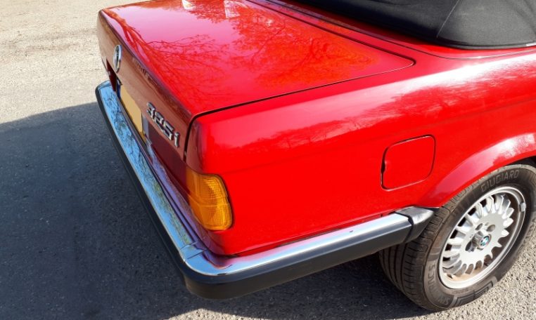 BMW 325i Cabrio E30 Zinnoberrood 140000 Km Zwart Leder