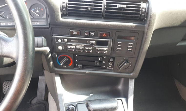 BMW 325ix Touring E30 Alpinwit 306000 Km 