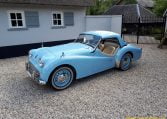 Triumph TR3A Lichtblauw Met Beige Leder