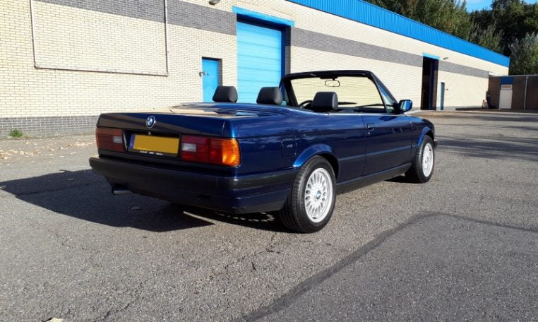 BMW 320i Cabrio E30 Mauritiusblauw Zwart Leder 206000 Km