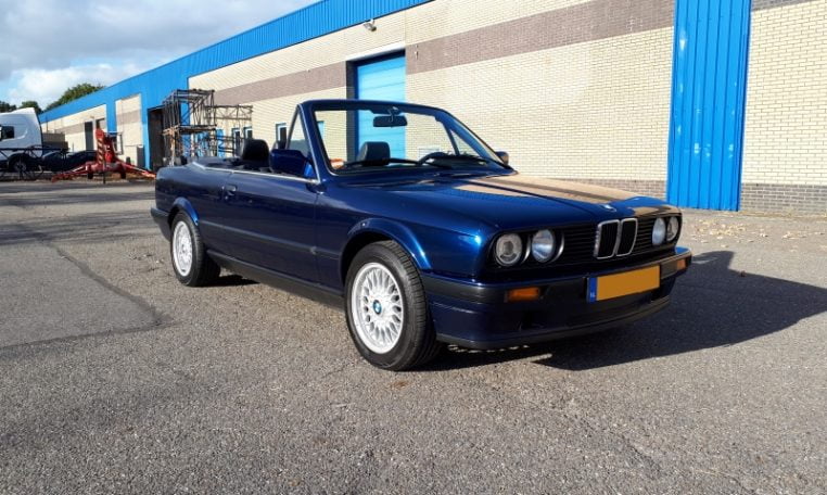 BMW 320i Cabrio E30 Mauritiusblauw Zwart Leder 206000 Km
