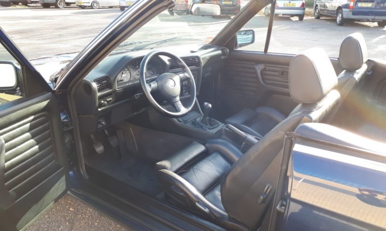 BMW 320i Cabrio E30 Mauritiusblauw Zwart Leder 206000 Km