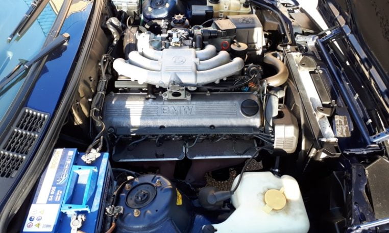 BMW 320i Cabrio E30 Mauritiusblauw Zwart Leder 206000 Km