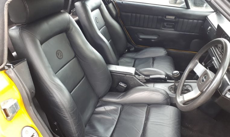 Triumph TR7 4600 V8 Geel