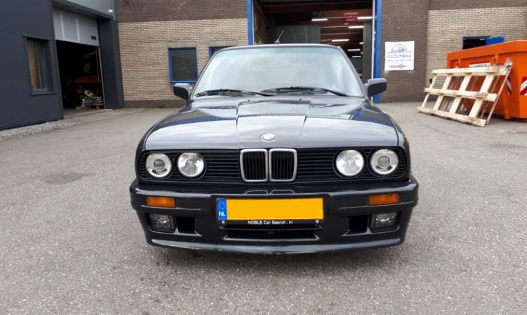 BMW 325i Touring E30 Diamantzwart Beige Leder 138000 Km