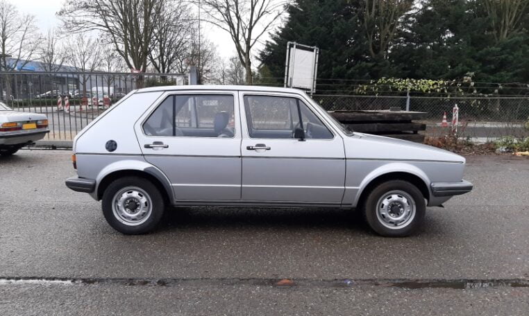 VW Golf I GLS 1500 Zilvergrijs Met Blauw Stof 77000 Km 0