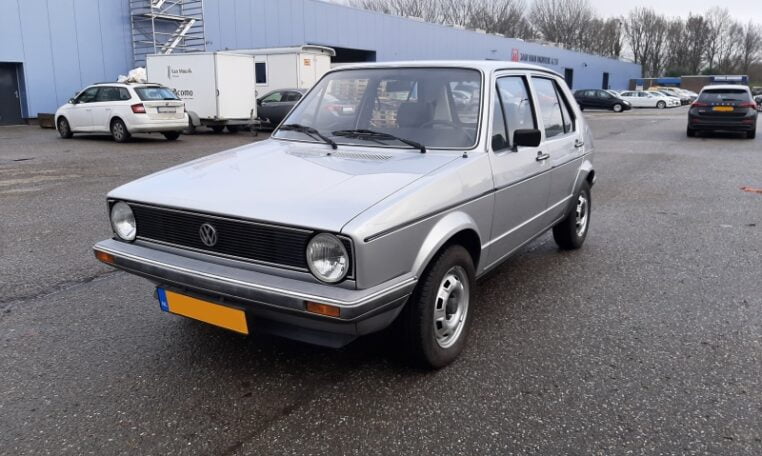 VW Golf I GLS 1500 Zilvergrijs Met Blauw Stof 77000 Km 0