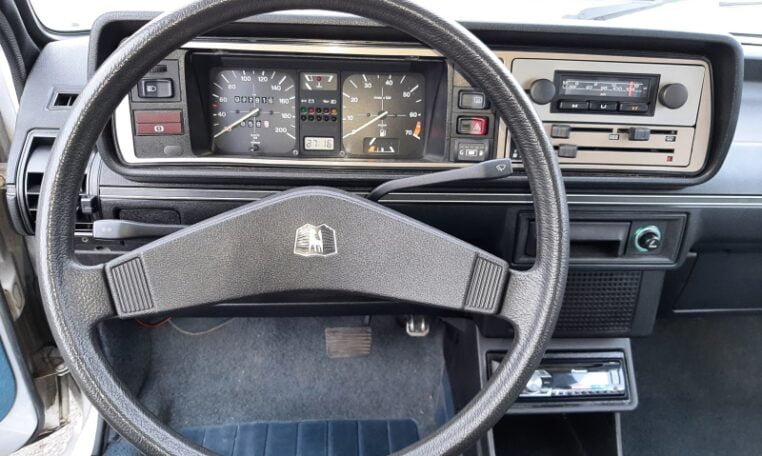 VW Golf I GLS 1500 Zilvergrijs Met Blauw Stof 77000 Km 0