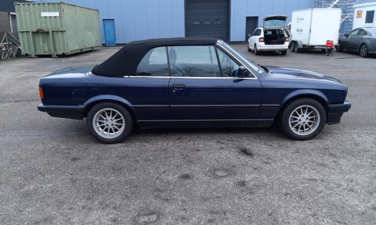 BMW 320i Cabrio E30 Blauw Met Blauw Leder 114000 Km 0