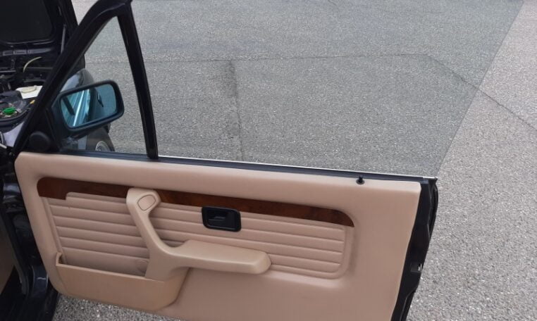 BMW 325i Cabrio E30 Diamantzwart Beige Leder CH 103000 Km 0