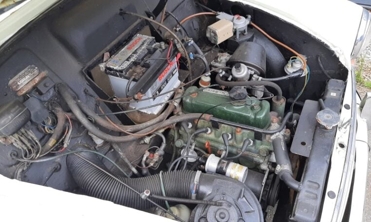 Morris Minor Beige Met Zwart Kunstleder Interieur 12398 Km 0