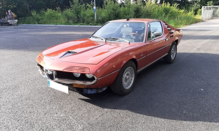 Alfa Romeo Montreal Rood Met Antraciet Stof 99000 Km 0