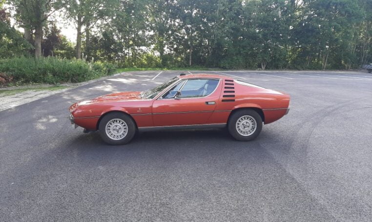 Alfa Romeo Montreal Rood Met Antraciet Stof 99000 Km 0