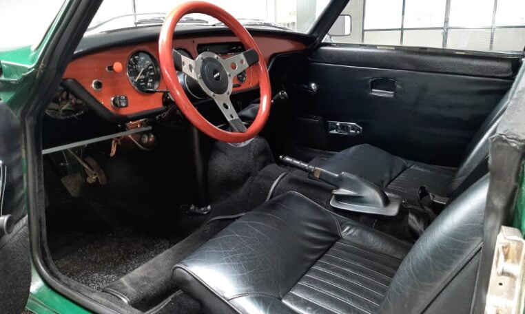 Triumph Spitfire Mk IV Donkergroen Met Zwart Kunstleder 0