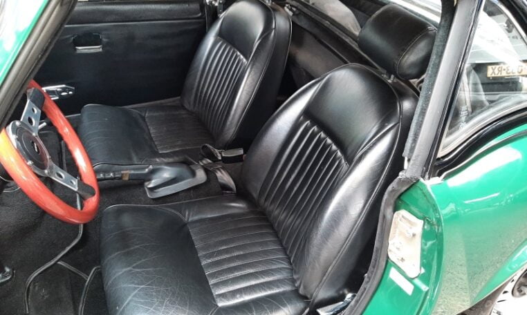 Triumph Spitfire Mk IV Donkergroen Met Zwart Kunstleder 0