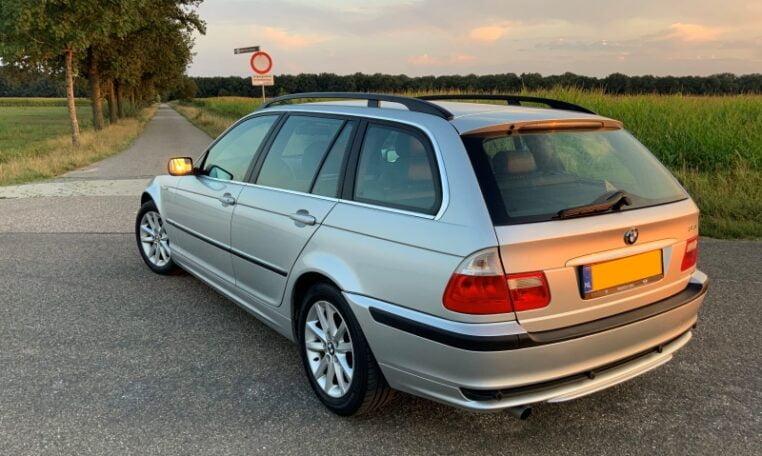 BMW 318i Touring E46 Zilvergrijs Met Zwart Leder 220000 Km 0