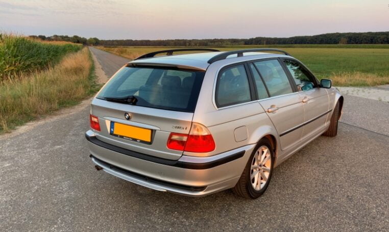 BMW 318i Touring E46 Zilvergrijs Met Zwart Leder 220000 Km 0