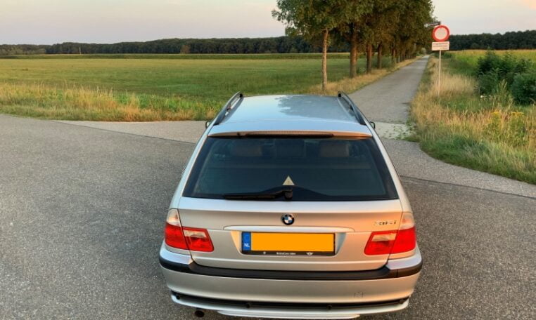 BMW 318i Touring E46 Zilvergrijs Met Zwart Leder 220000 Km 0
