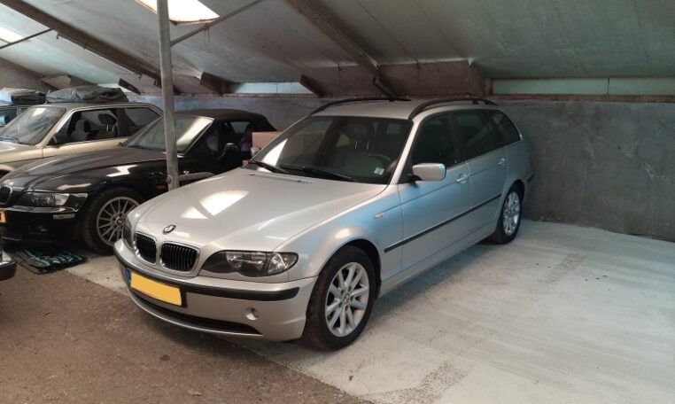 BMW 318i Touring E46 Zilvergrijs Met Zwart Leder 220000 Km 0
