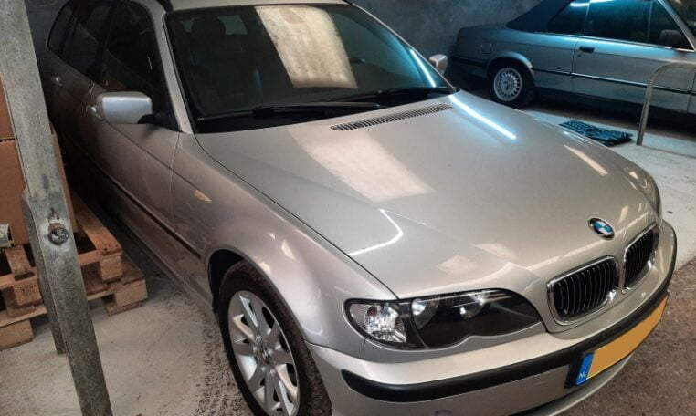 BMW 318i Touring E46 Zilvergrijs Met Zwart Leder 220000 Km 0