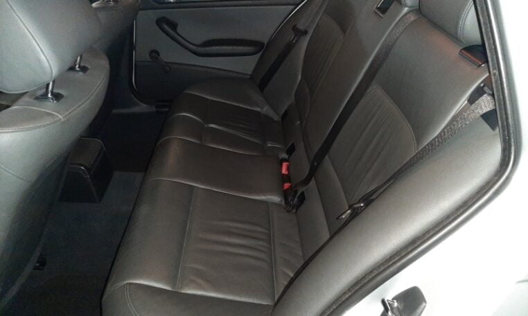 BMW 318i Touring E46 Zilvergrijs Met Zwart Leder 220000 Km 0