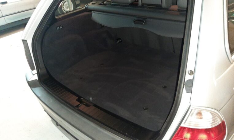 BMW 318i Touring E46 Zilvergrijs Met Zwart Leder 220000 Km 0
