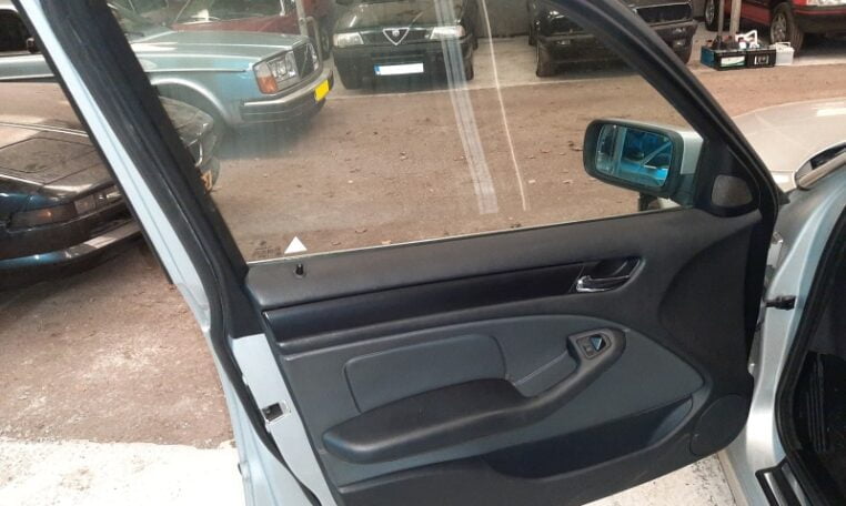 BMW 318i Touring E46 Zilvergrijs Met Zwart Leder 220000 Km 0