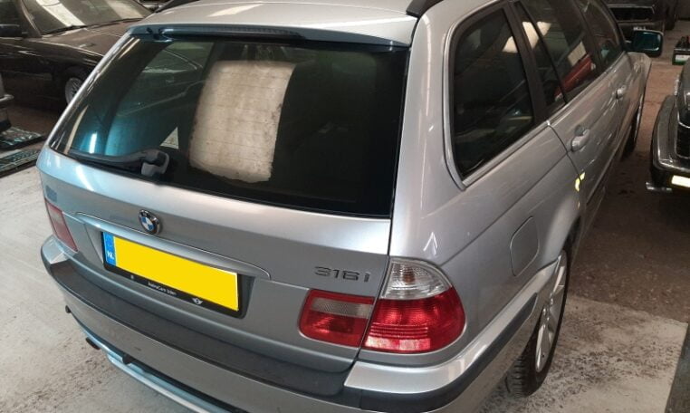 BMW 318i Touring E46 Zilvergrijs Met Zwart Leder 220000 Km 0