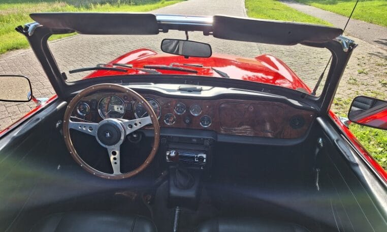 Triumph TR6 Rood Met Zwart Interieur 43000 Km 0