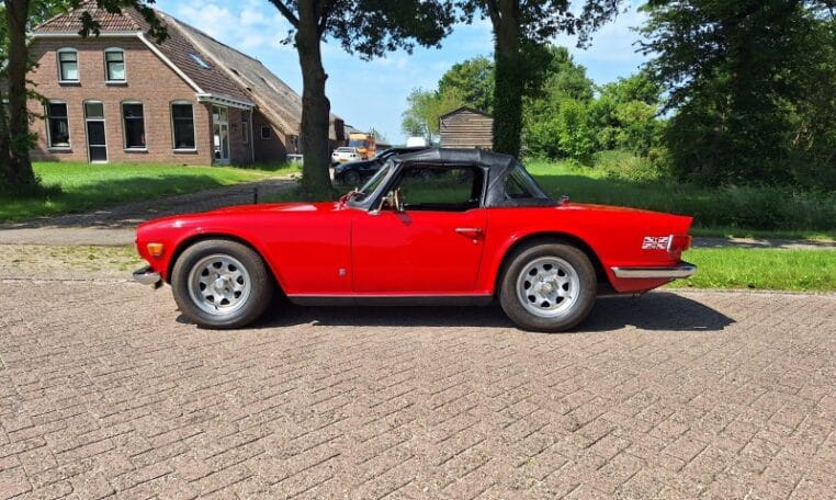 Triumph TR6 Rood Met Zwart Interieur 43000 Km 0