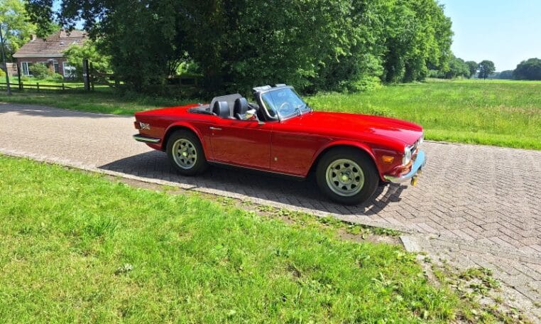 Triumph TR6 Rood Met Zwart Interieur 43000 Km 0