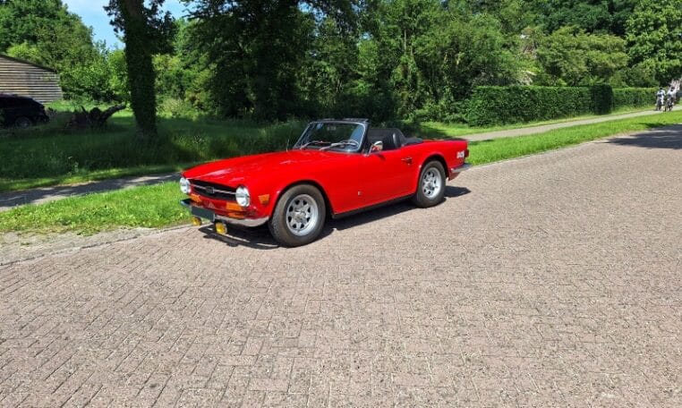 Triumph TR6 Rood Met Zwart Interieur 43000 Km 0