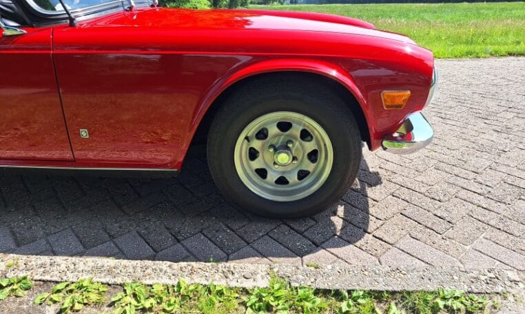 Triumph TR6 Rood Met Zwart Interieur 43000 Km 0