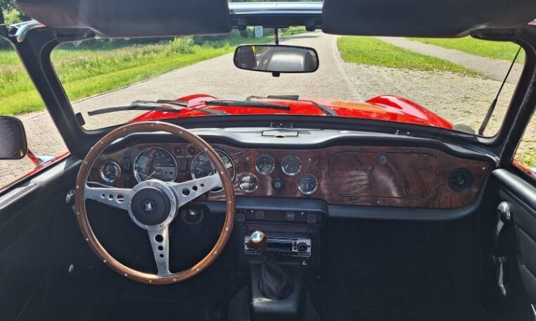 Triumph TR6 Rood Met Zwart Interieur 43000 Km 0