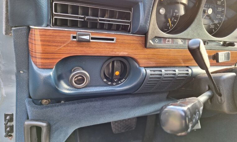 Mercedes 450 SEL 6,9 Blauw Met Blauw Velours 239000 Km 0