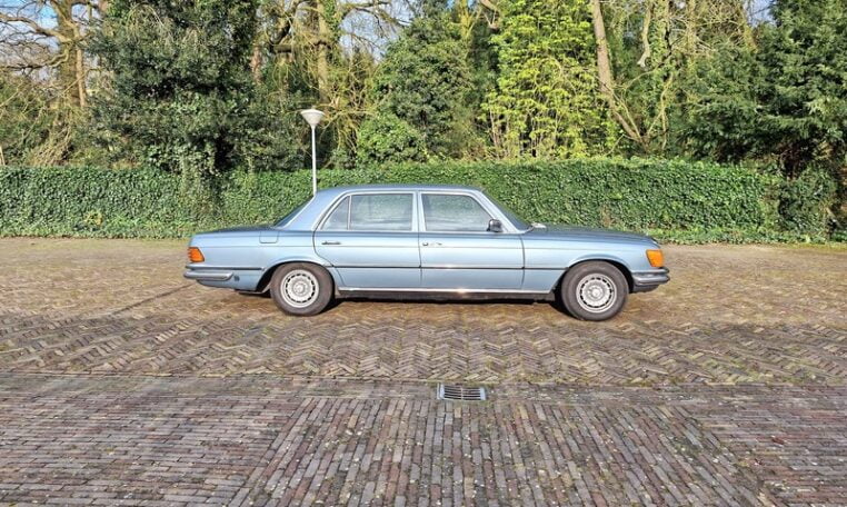 Mercedes 450 SEL 6,9 Blauw Met Blauw Velours 239000 Km 0