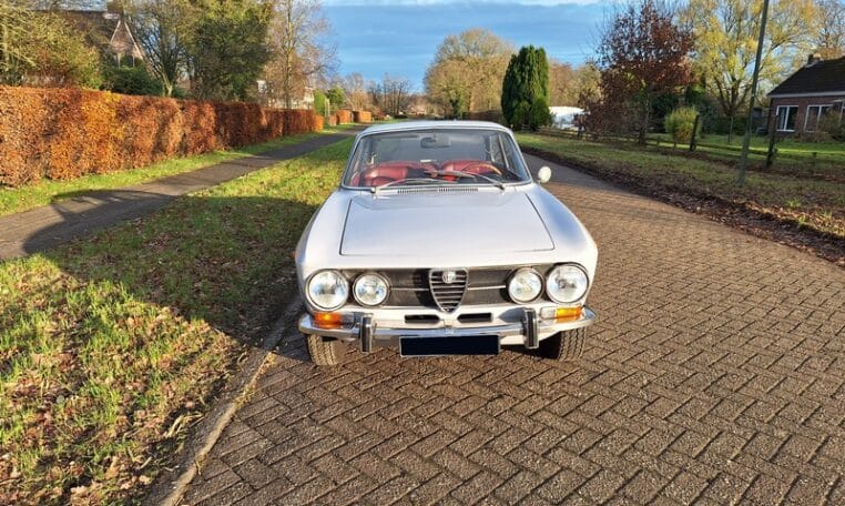 Alfa Romeo 1750 GTV Grijs Met Rood Leder 126000 Km 0