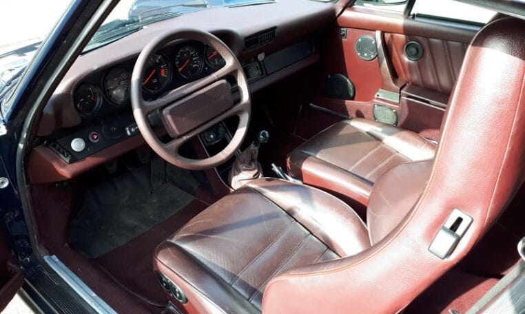 Porsche 911 Coupé Donkerblauw Met Bordeaux Rood Leder 90000 Km 0