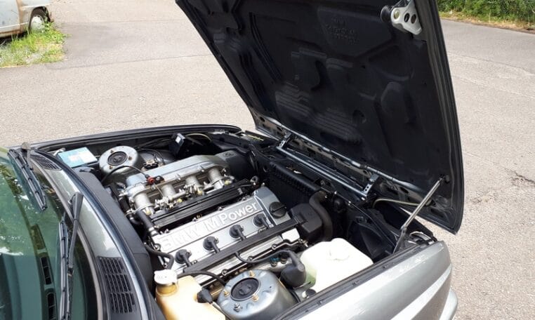 BMW M3 E30 Cecotto Zilvergrijs Met Zwart Leder 87000 Km 0