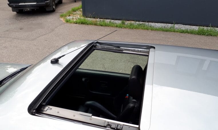 BMW M3 E30 Cecotto Zilvergrijs Met Zwart Leder 87000 Km 0