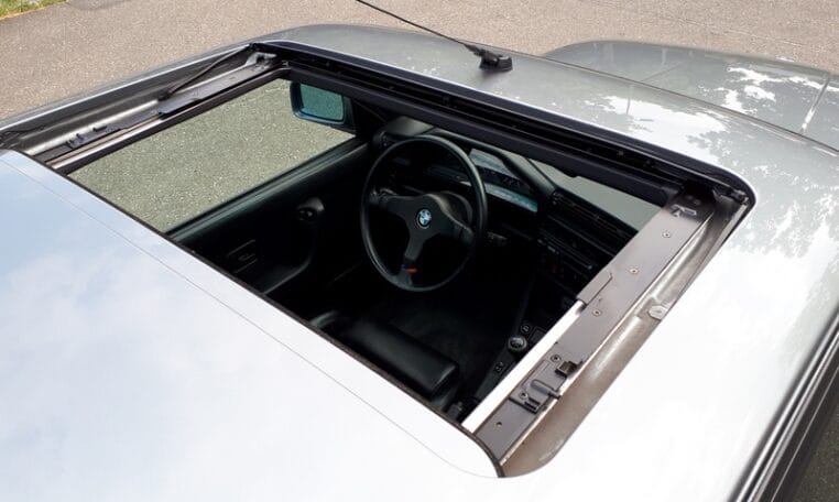 BMW M3 E30 Cecotto Zilvergrijs Met Zwart Leder 87000 Km 0