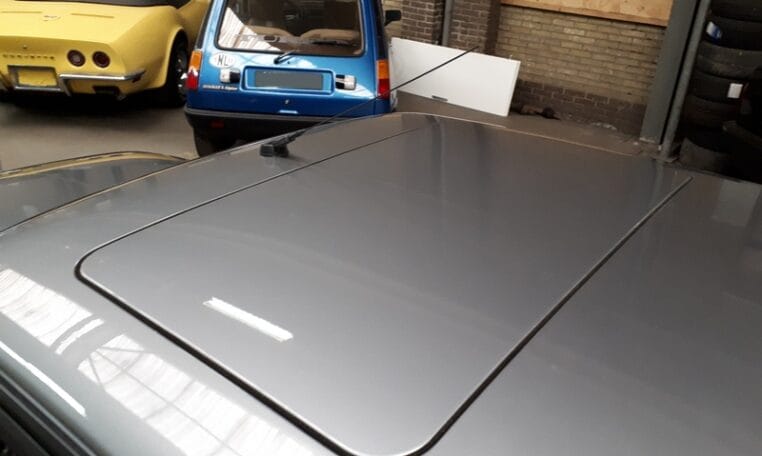 BMW M3 E30 Cecotto Zilvergrijs Met Zwart Leder 87000 Km 1