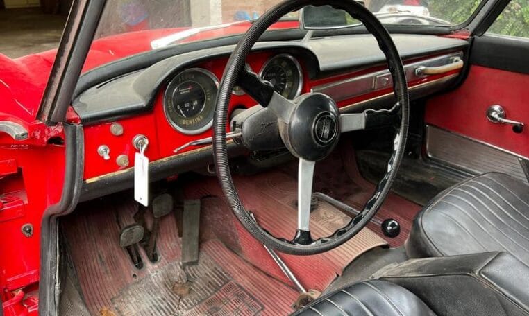 Fiat 1200 Cabriolet Rood Met Zwart Leder 0
