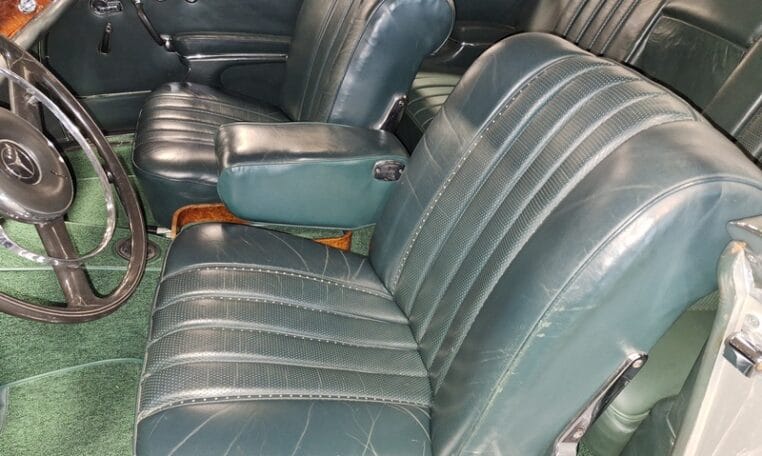 Mercedes Benz 250 SE Coupé W111 Zilvergrijs Met Donkergroen Leder 58000 Km 0