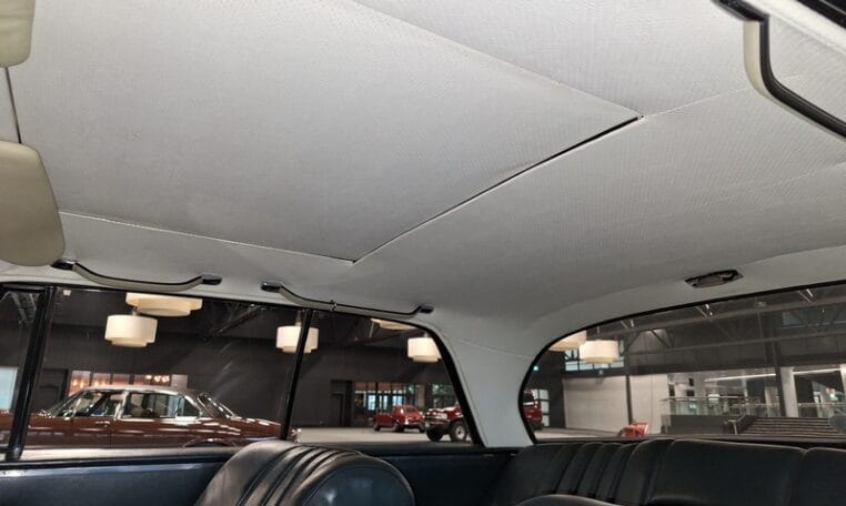 Mercedes Benz 250 SE Coupé W111 Zilvergrijs Met Donkergroen Leder 58000 Km 0