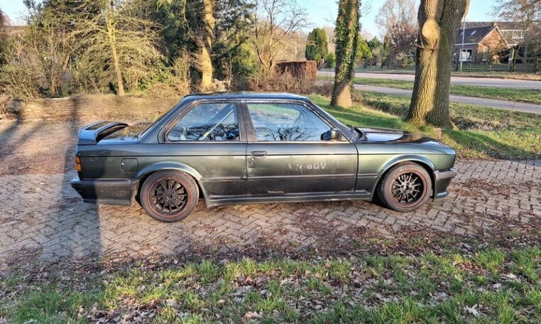 BMW 325i E30 Circuitauto Achatgroen 0