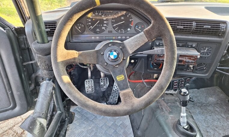 BMW 325i E30 Circuitauto Achatgroen 0