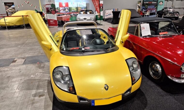 Renault Sport Spider 2.0 16V Racewagen Geel Met Zwart Recaro Sportinterieur 30000 Km 0